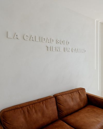 décoratrice d'intérieur hérault - jennifer vidal - architecte d'intérieur marseillan - barber - Yoan Martinez 